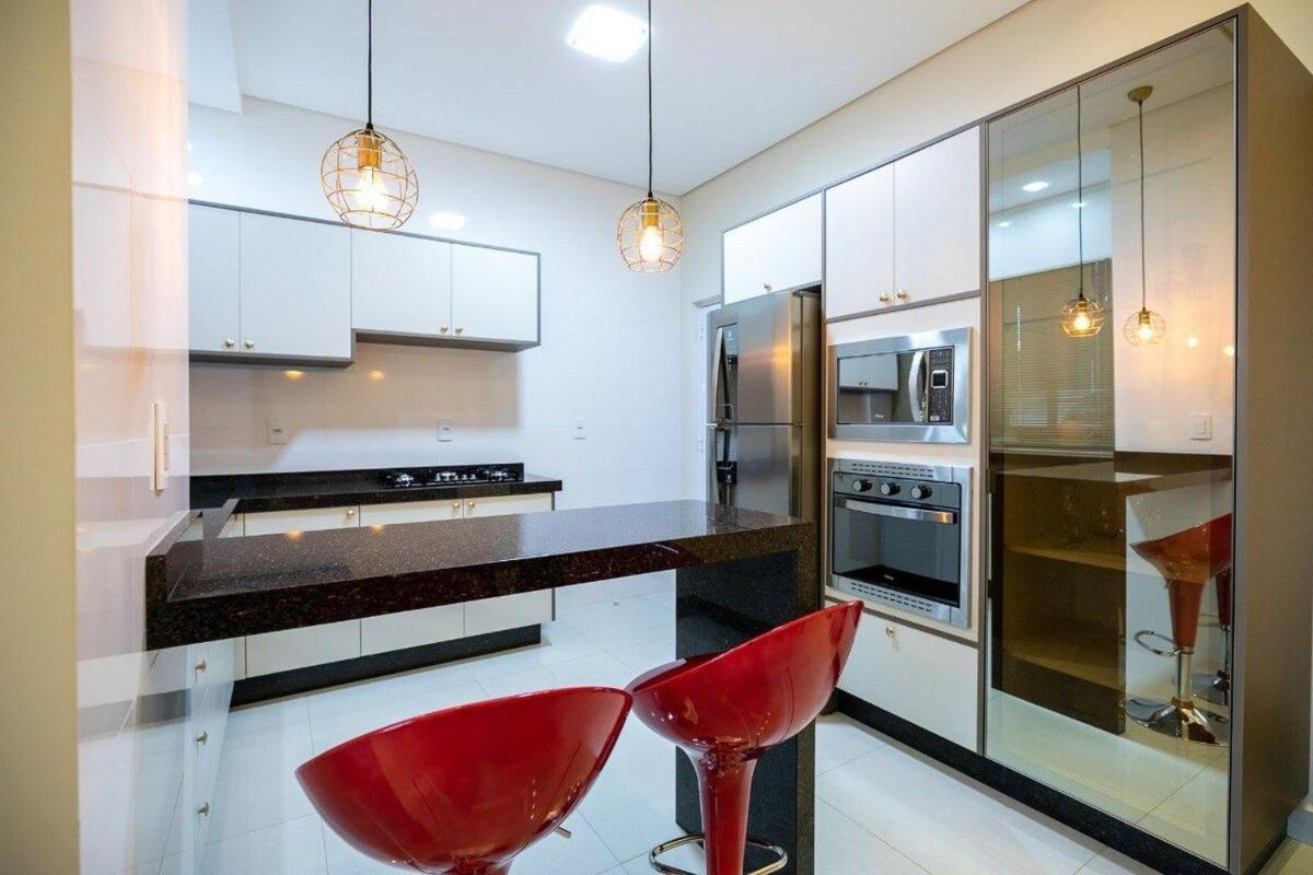 Novissima E Linda Casa Com Piscina Na Regiao De Foz Casa de férias *