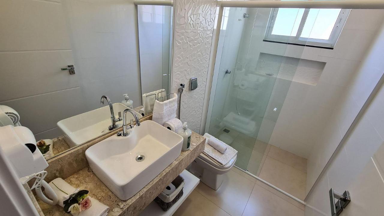 Novissima E Linda Casa Com Piscina Na Regiao De Foz *